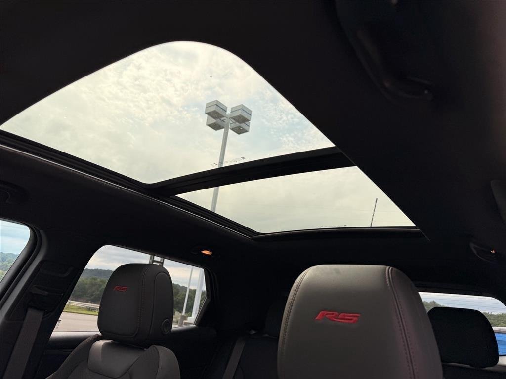 Used 2021 Oasis Blue Chevrolet RS image 13