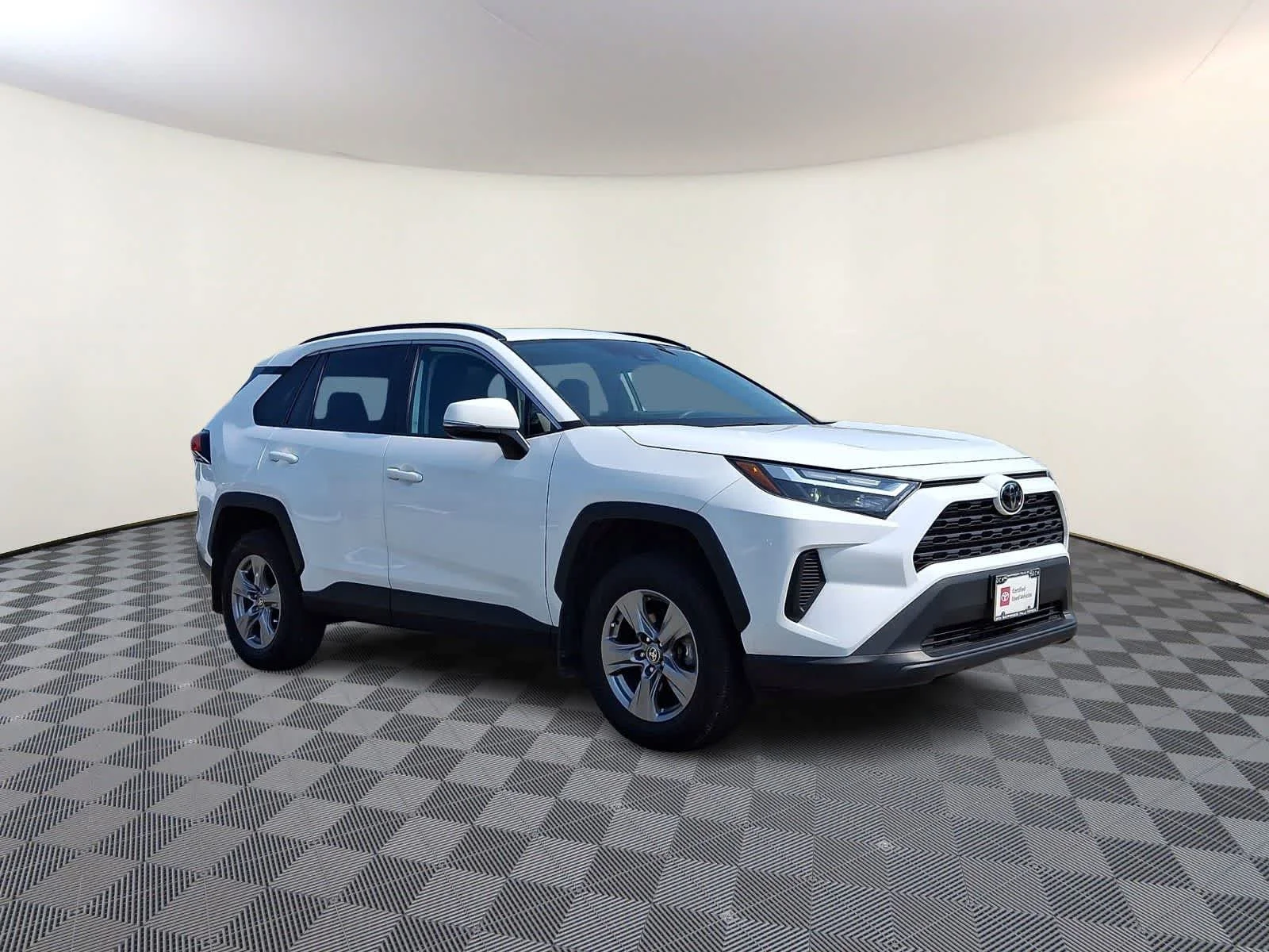 Certified Used 2024 Ice Cap Toyota XLE image 4