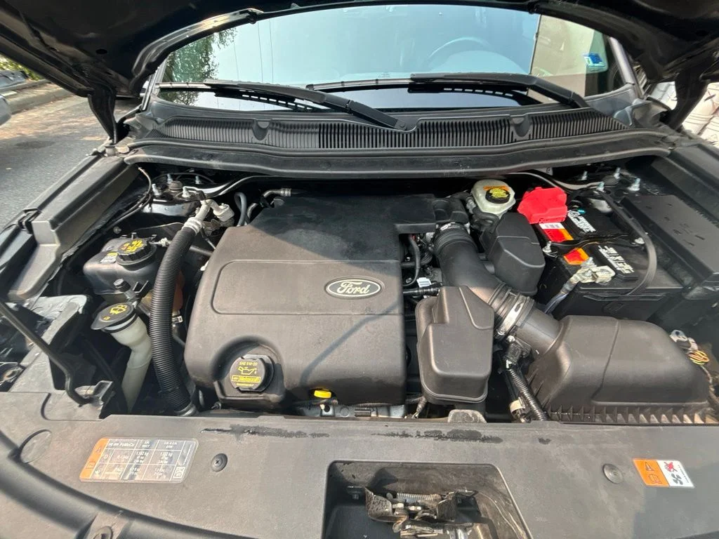 Used 2013 Black Ford Limited image 10