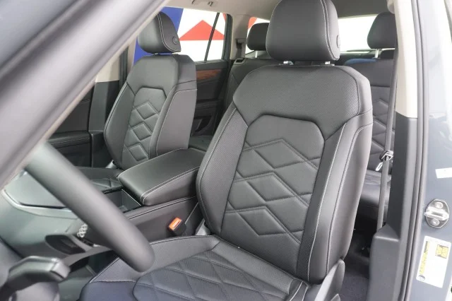 New 2026 Pure Gray Volkswagen 2.0T SE w/Technology image 20