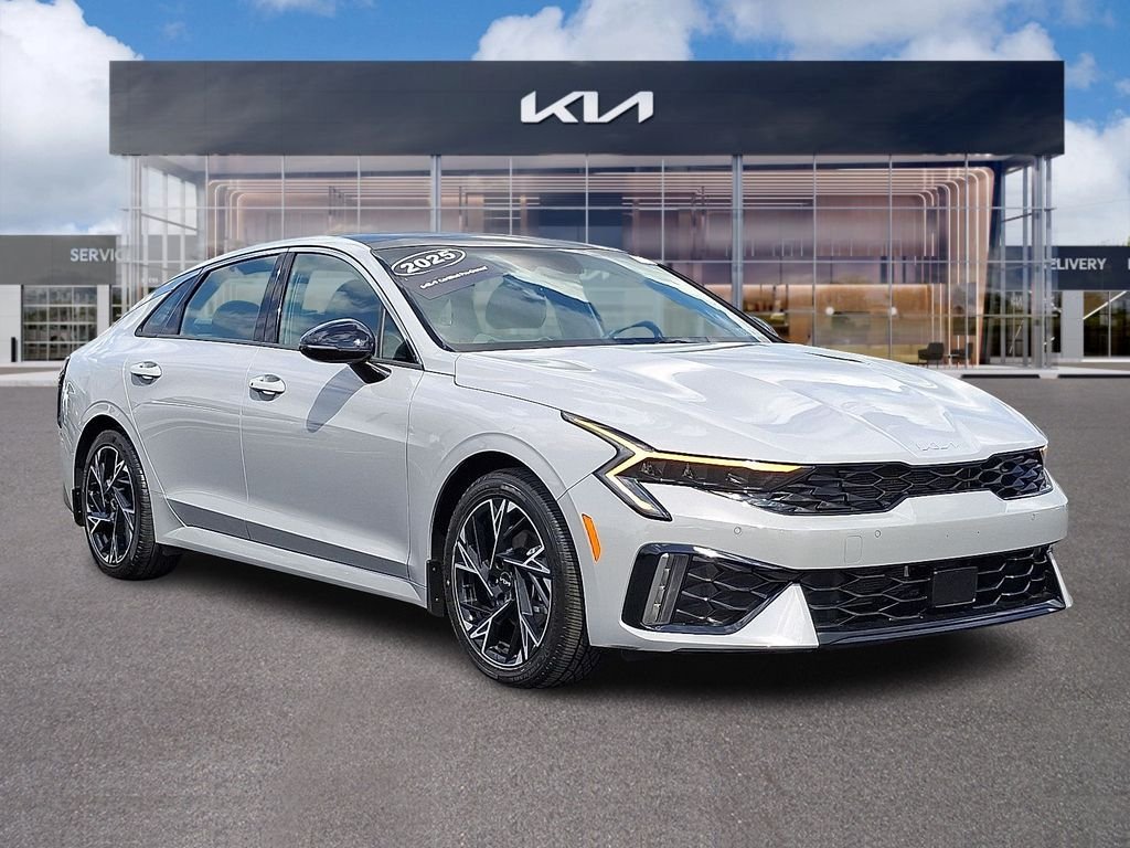2025 Kia Optima GT-Line AWD's photo