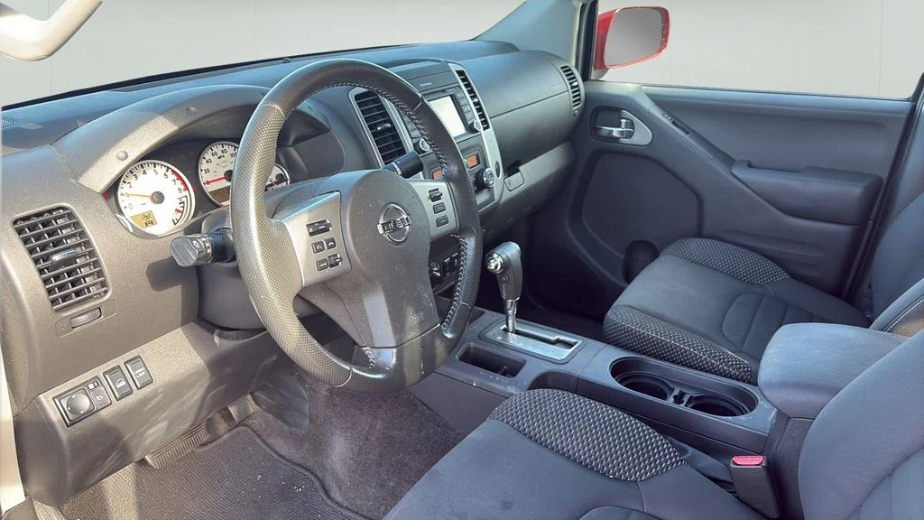 Used 2016 Red Nissan PRO-4X image 9