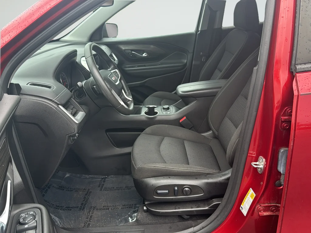 Used 2023 Red GMC SLE image 10