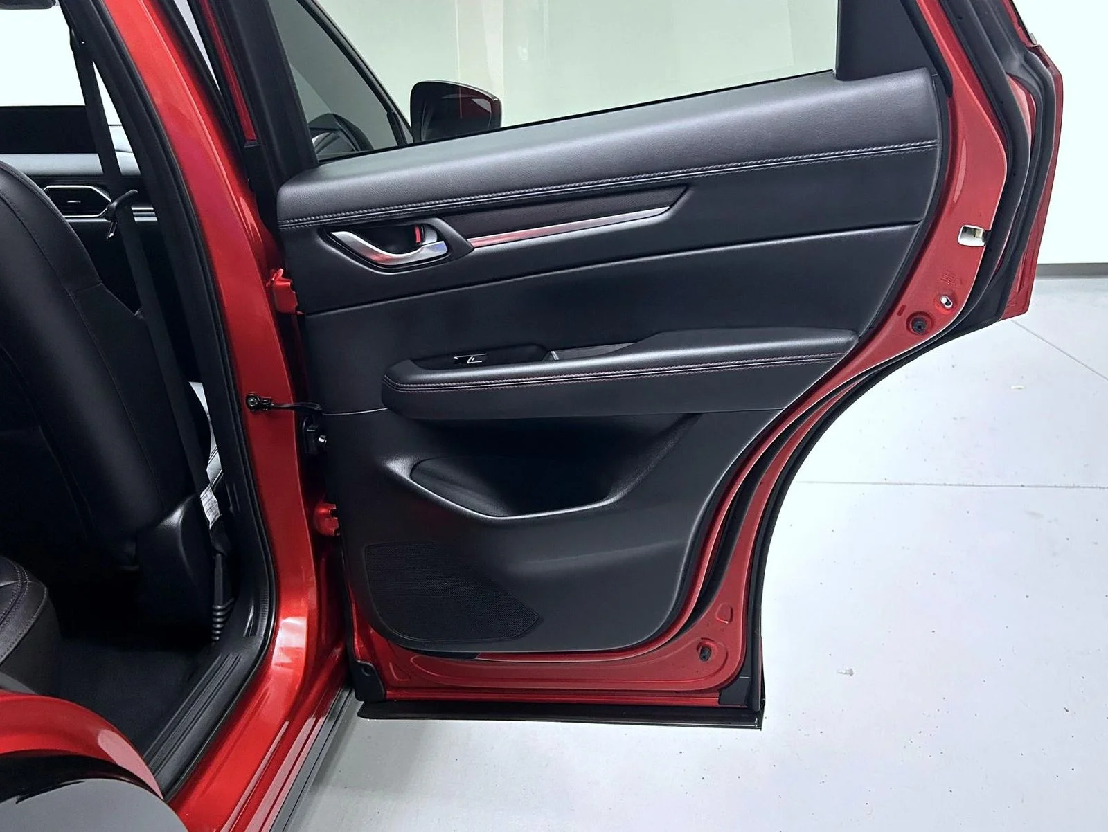 Certified Used 2024 Red Mazda 2.5 Turbo Premium image 17