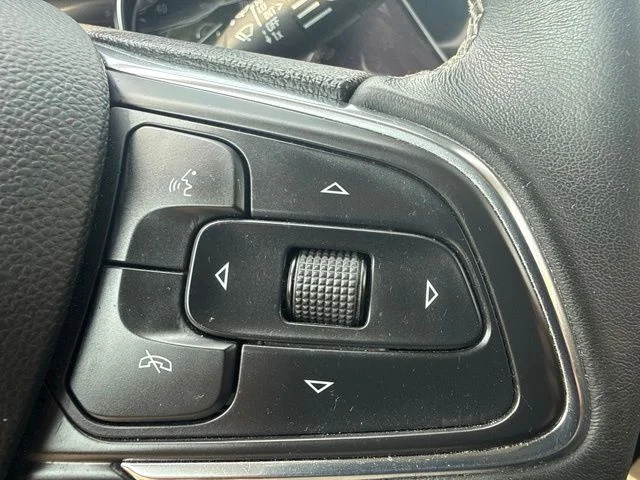 Used 2023 Blue Buick Preferred image 24