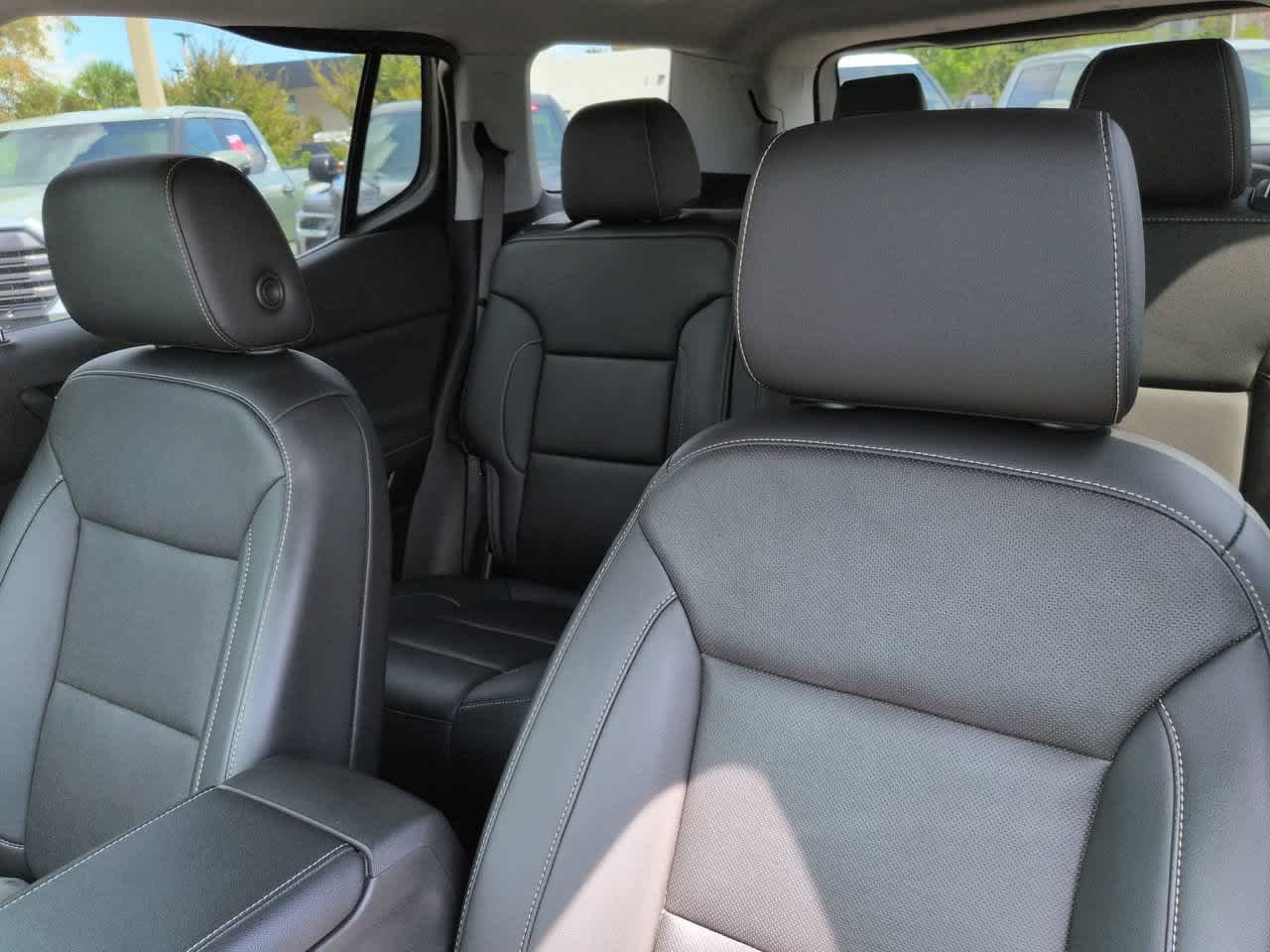 2021 GMC Acadia SLT - Photo 8