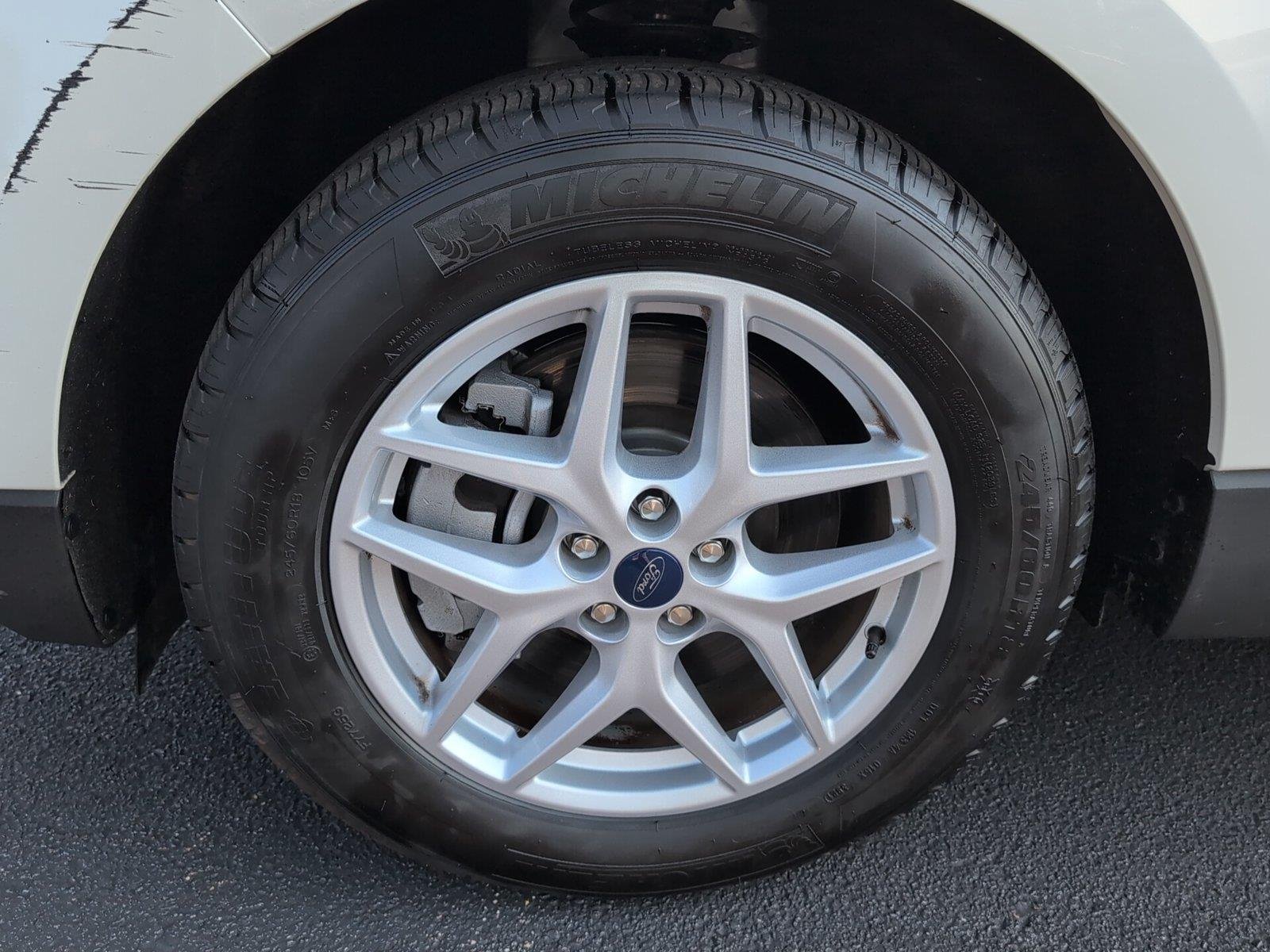 Used 2021 Star White Metallic Tri-Coat Ford SEL image 11