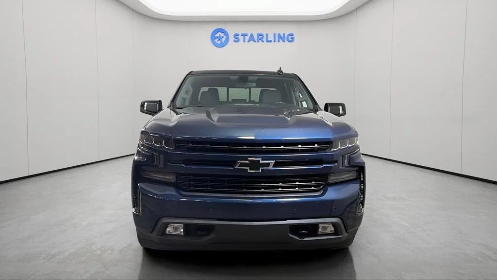 Used 2020 NORTHSKY BLUE METALLIC Chevrolet RST image 16