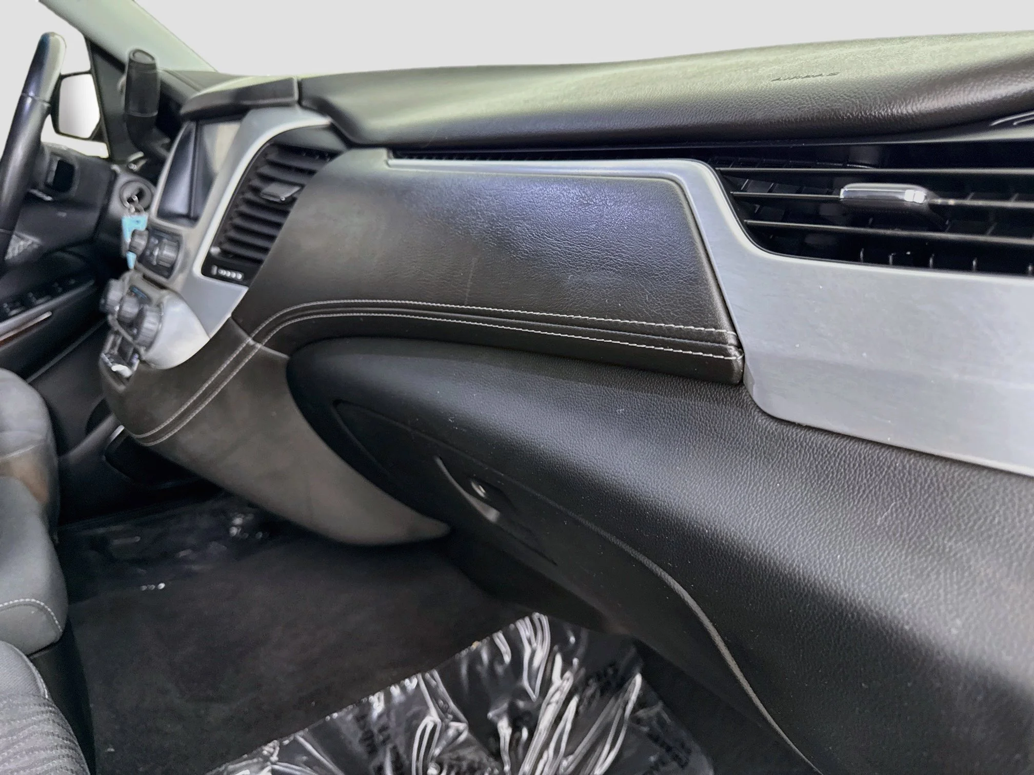 Used 2019 SUMMIT WHITE GMC SLE image 30
