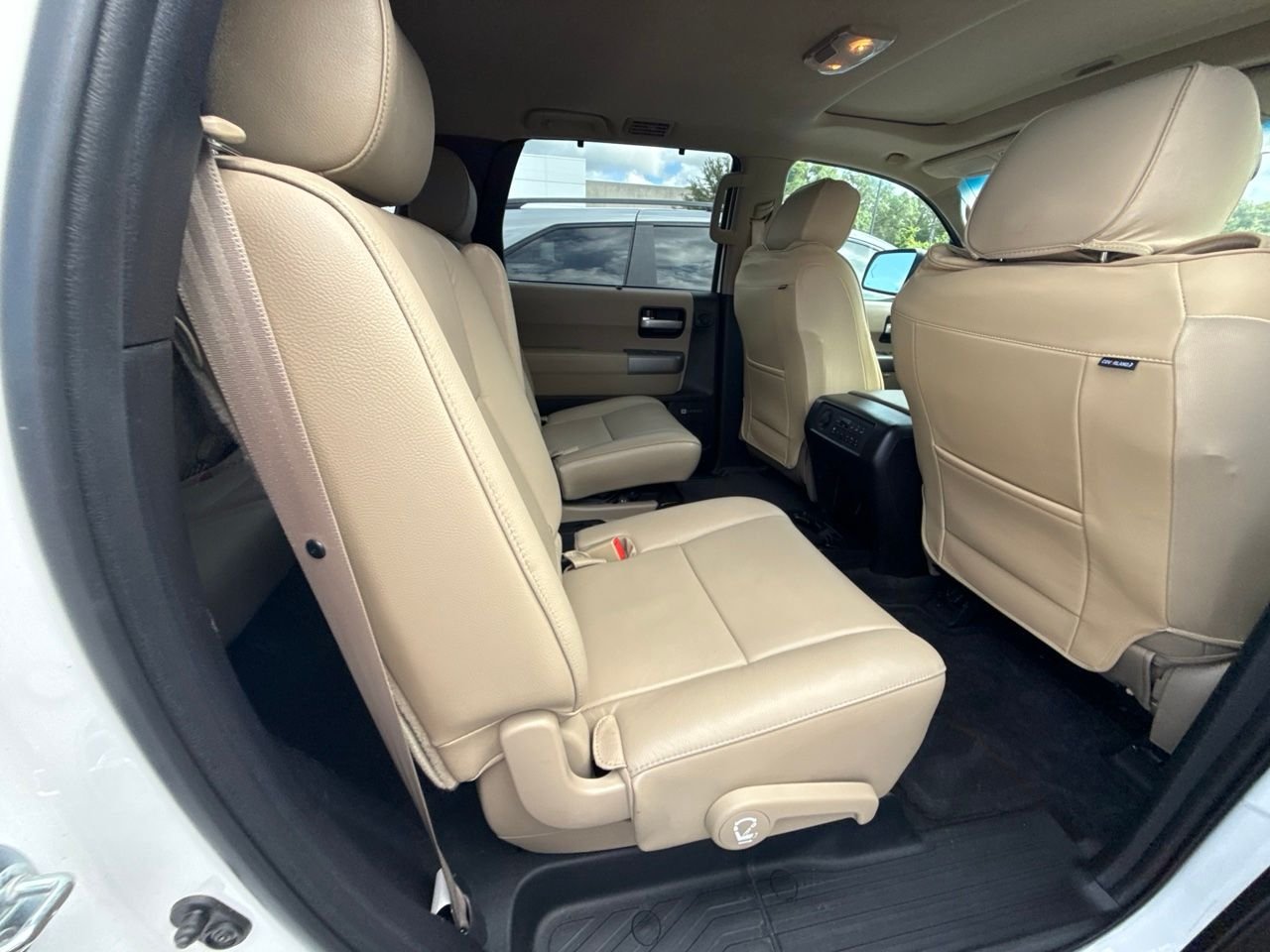 Used 2014 White Toyota Limited image 4