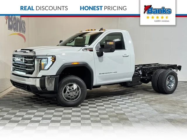 2026 GMC Sierra 3500 HD Chassis Cab SLE