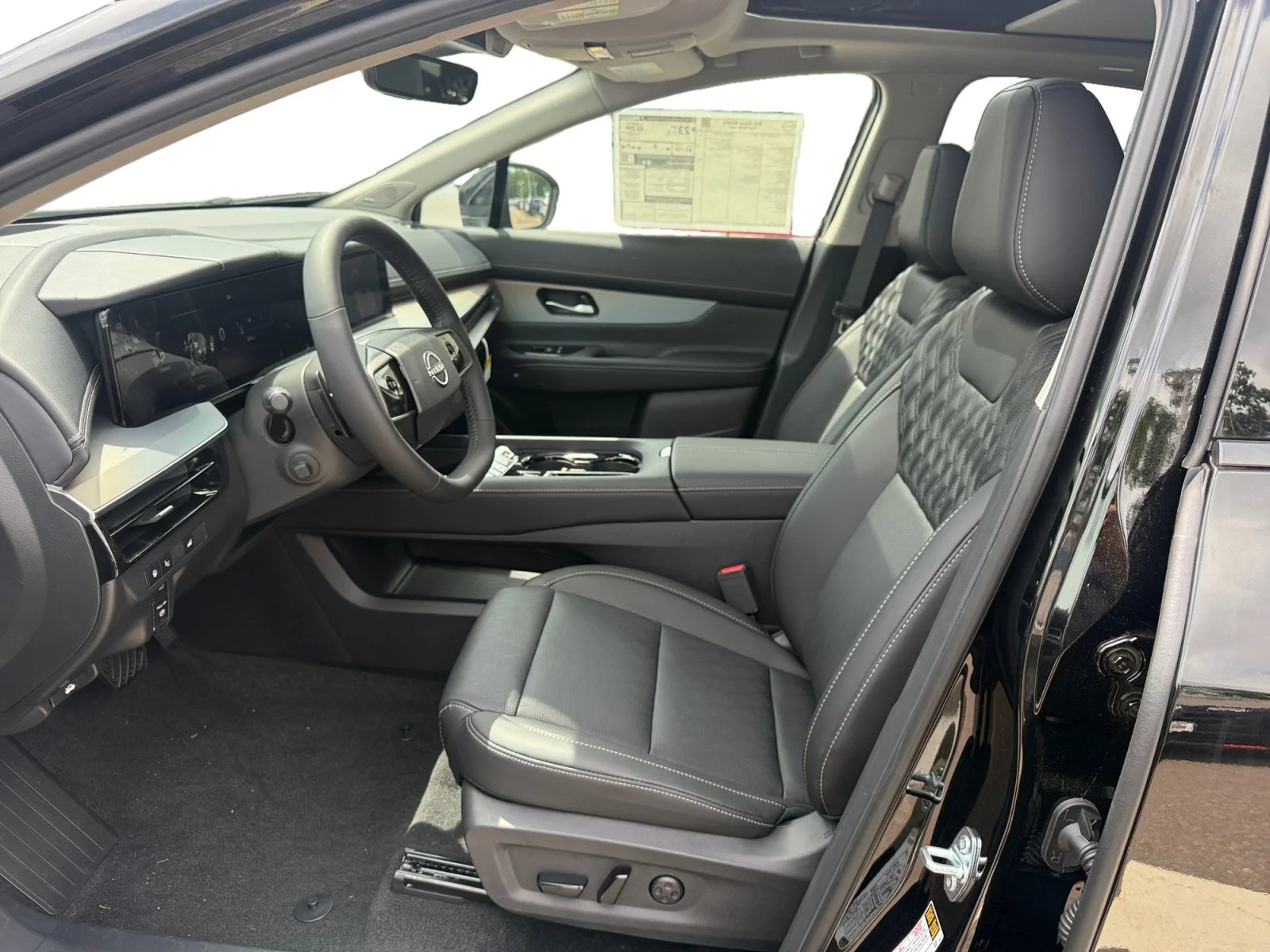 2026 Nissan Murano Platinum - Photo 8