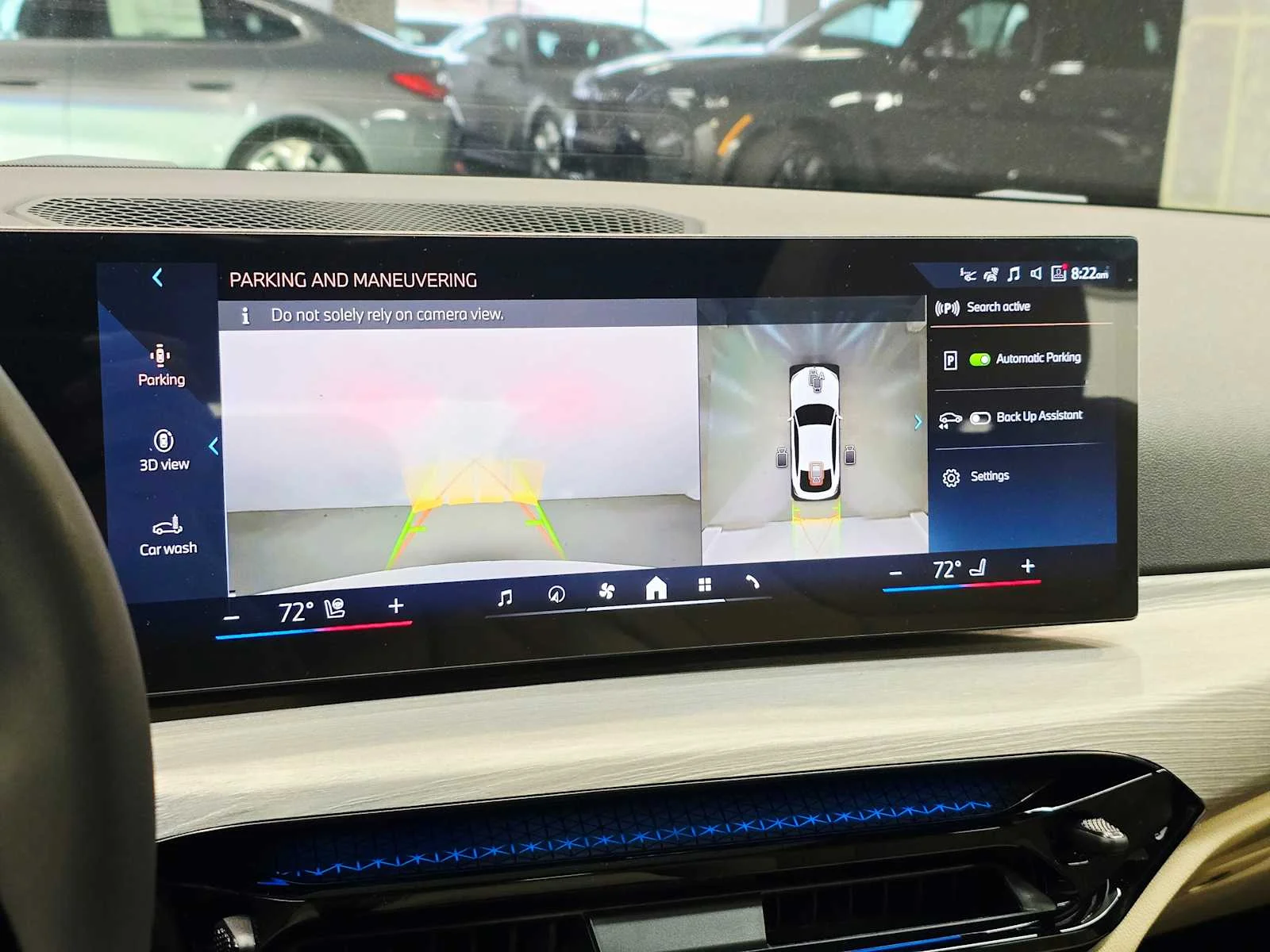 New 2026 Mineral White Metallic BMW xDrive40 image 13