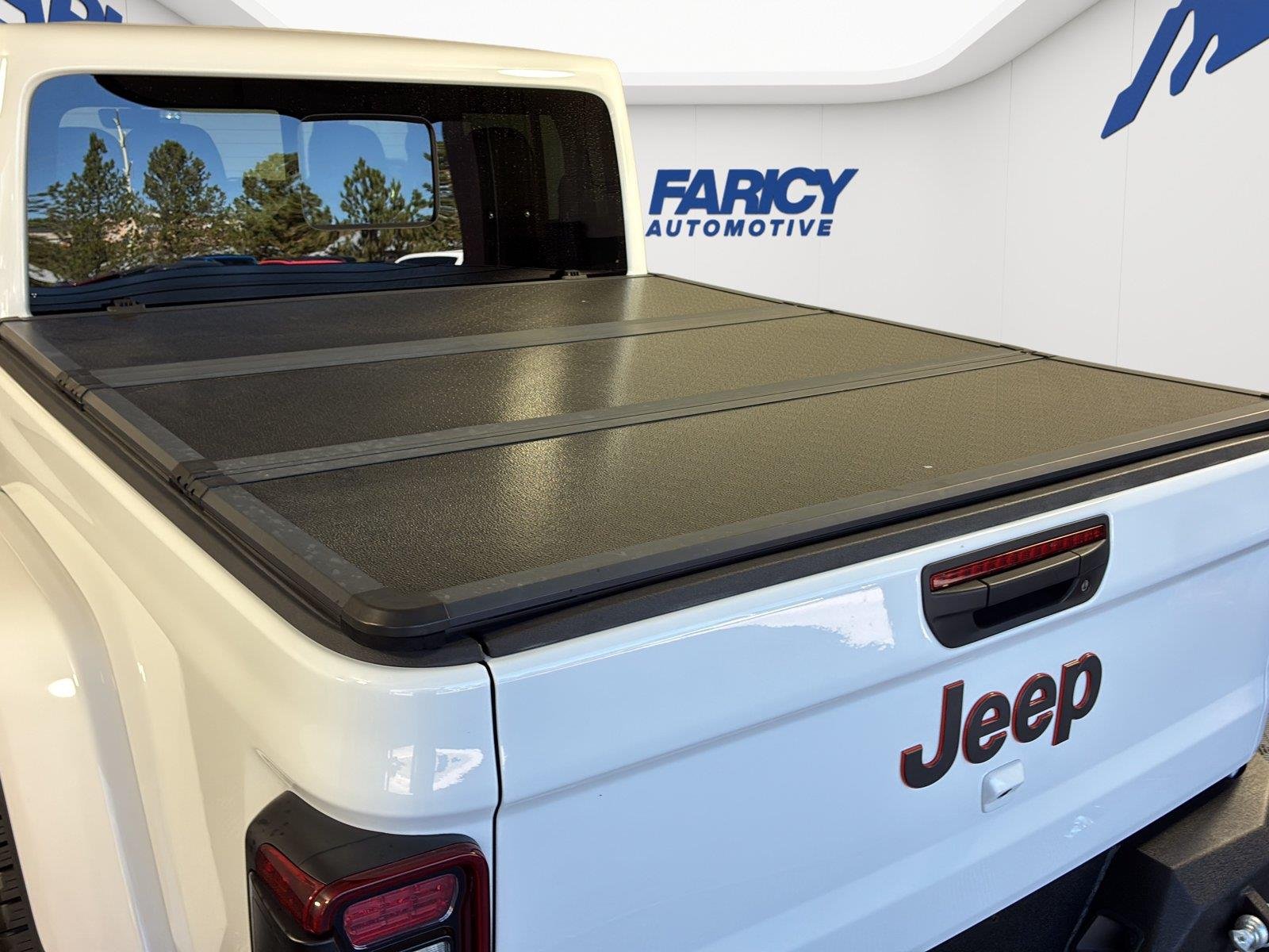 Used 2021 Bright White Clearcoat Jeep Mojave image 8