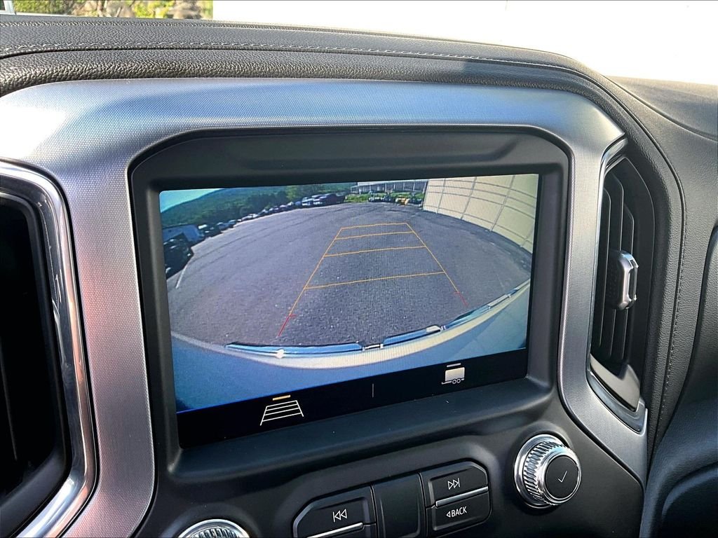 Used 2021 White GMC Elevation image 19