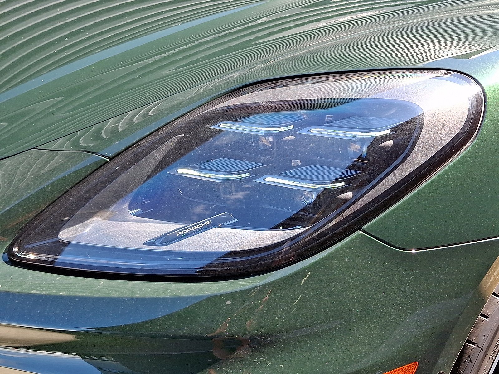 New 2026 Oak Green Metallic Neo Porsche 4 image 12