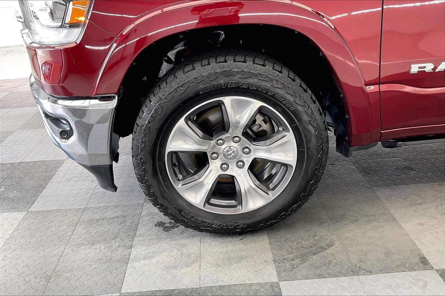 Used 2020 Delmonico Red Pearlcoat Ram Laramie image 7