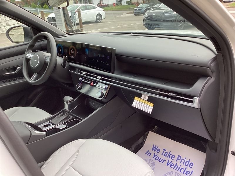 New 2026 White Hyundai SEL image 16