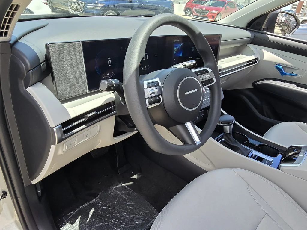 New 2026 White Hyundai SE image 13