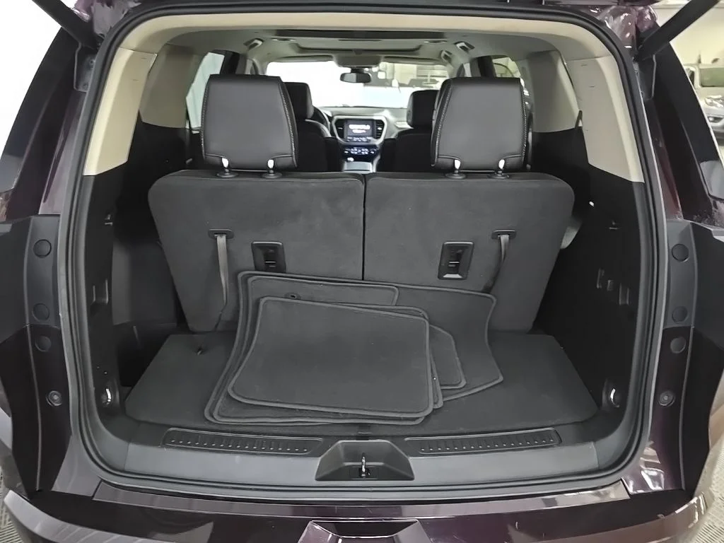 Used 2017 Red GMC Denali image 12