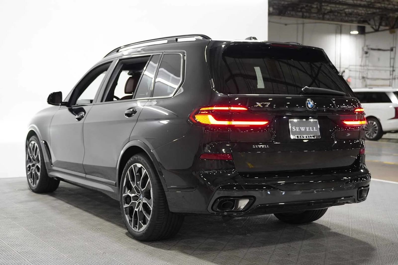 New 2027 Black Sapphire Metallic BMW xDrive40i image 4