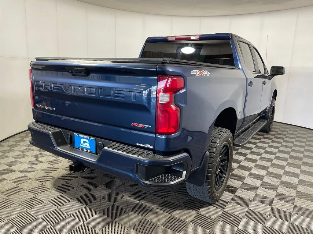 Used 2023 Blue Metallic Chevrolet RST image 8