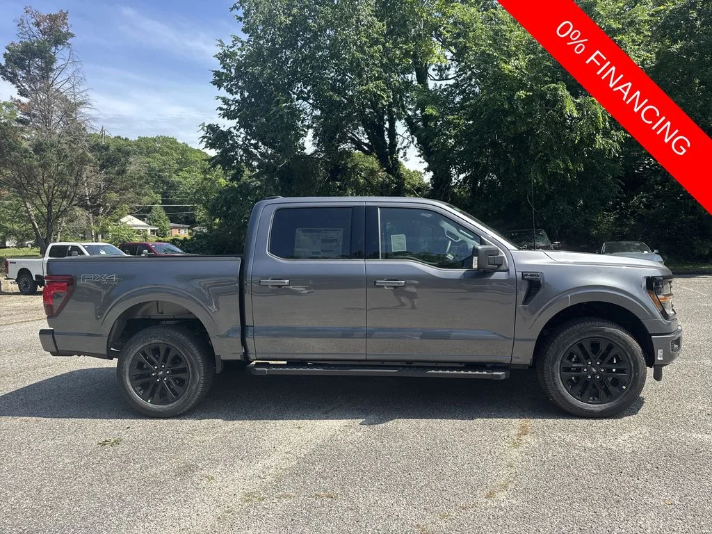 New 2026 Gray Ford XLT image 8