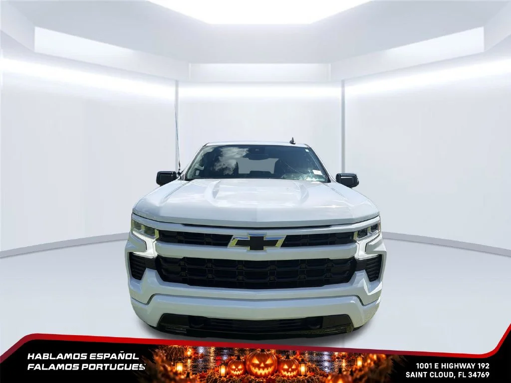 Used 2023 SUMMIT WHITE Chevrolet RST image 8