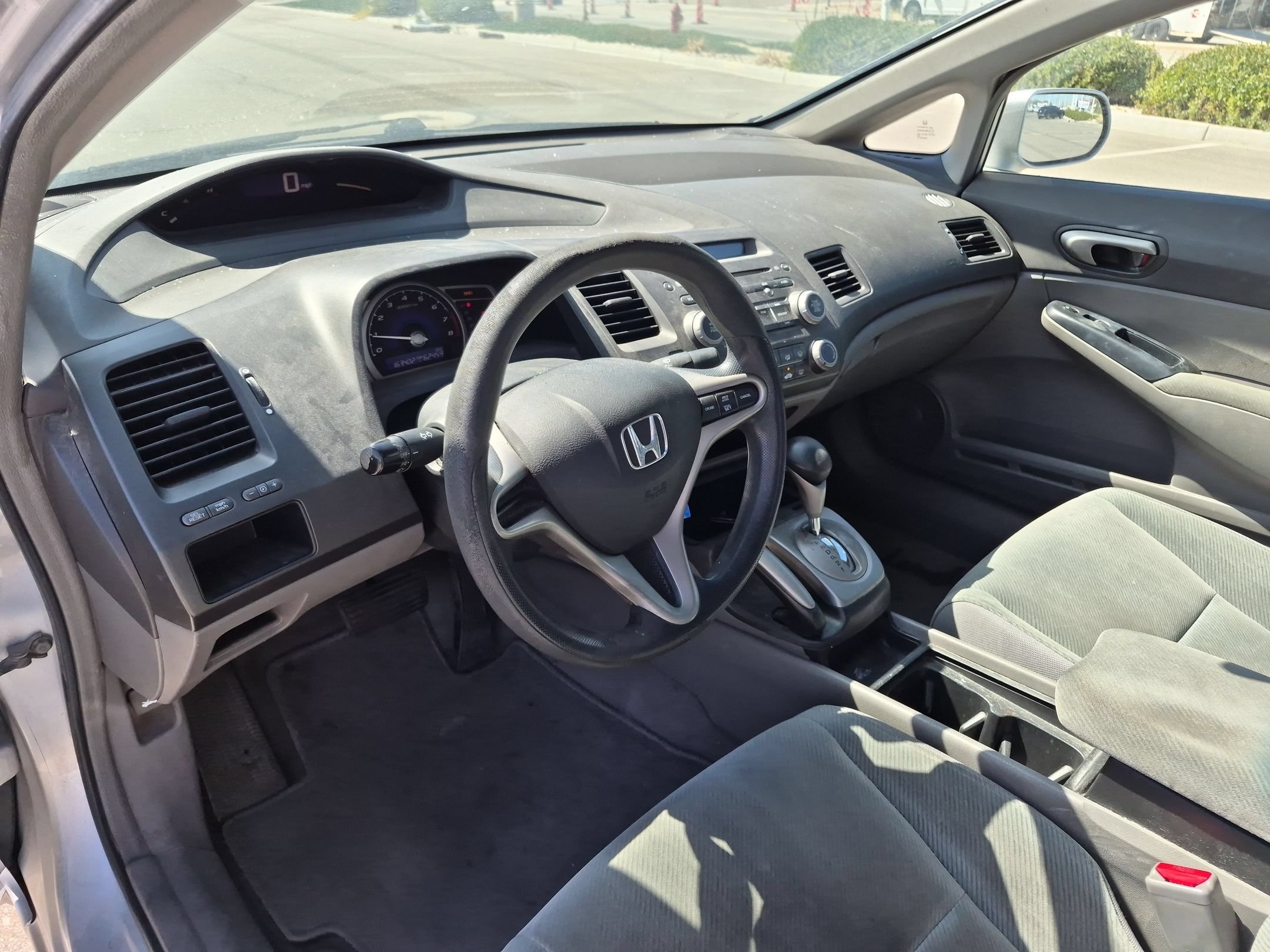 Used 2009 Silver Honda LX image 14
