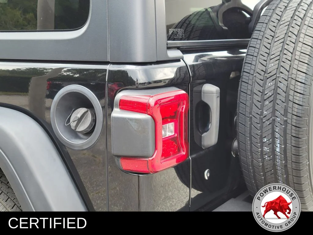 Used 2020 Black Jeep Unlimited Sport Altitude image 12