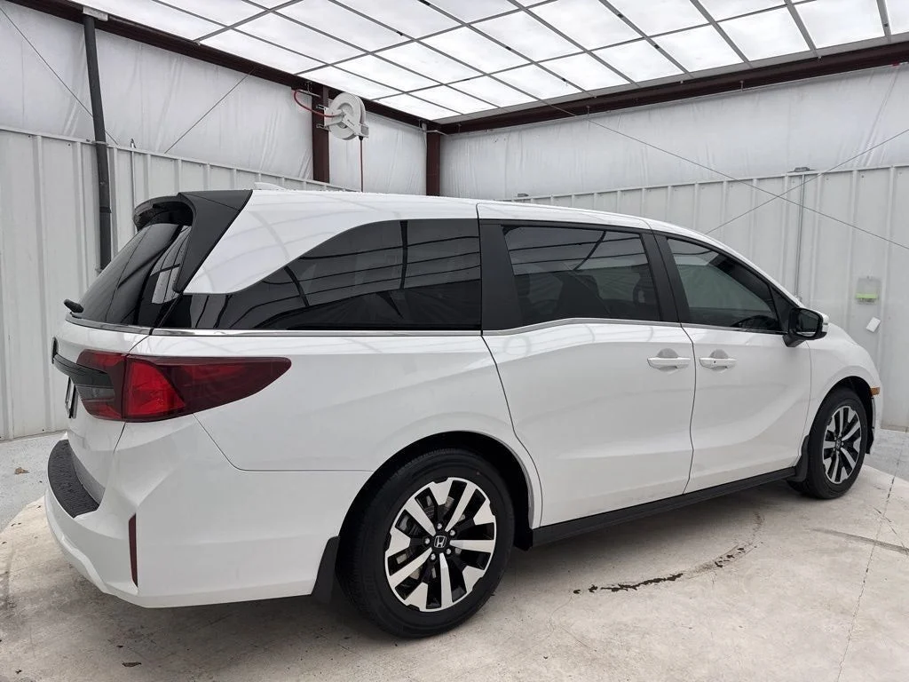 New 2026 Platinum White Pearl Honda EX-L image 14