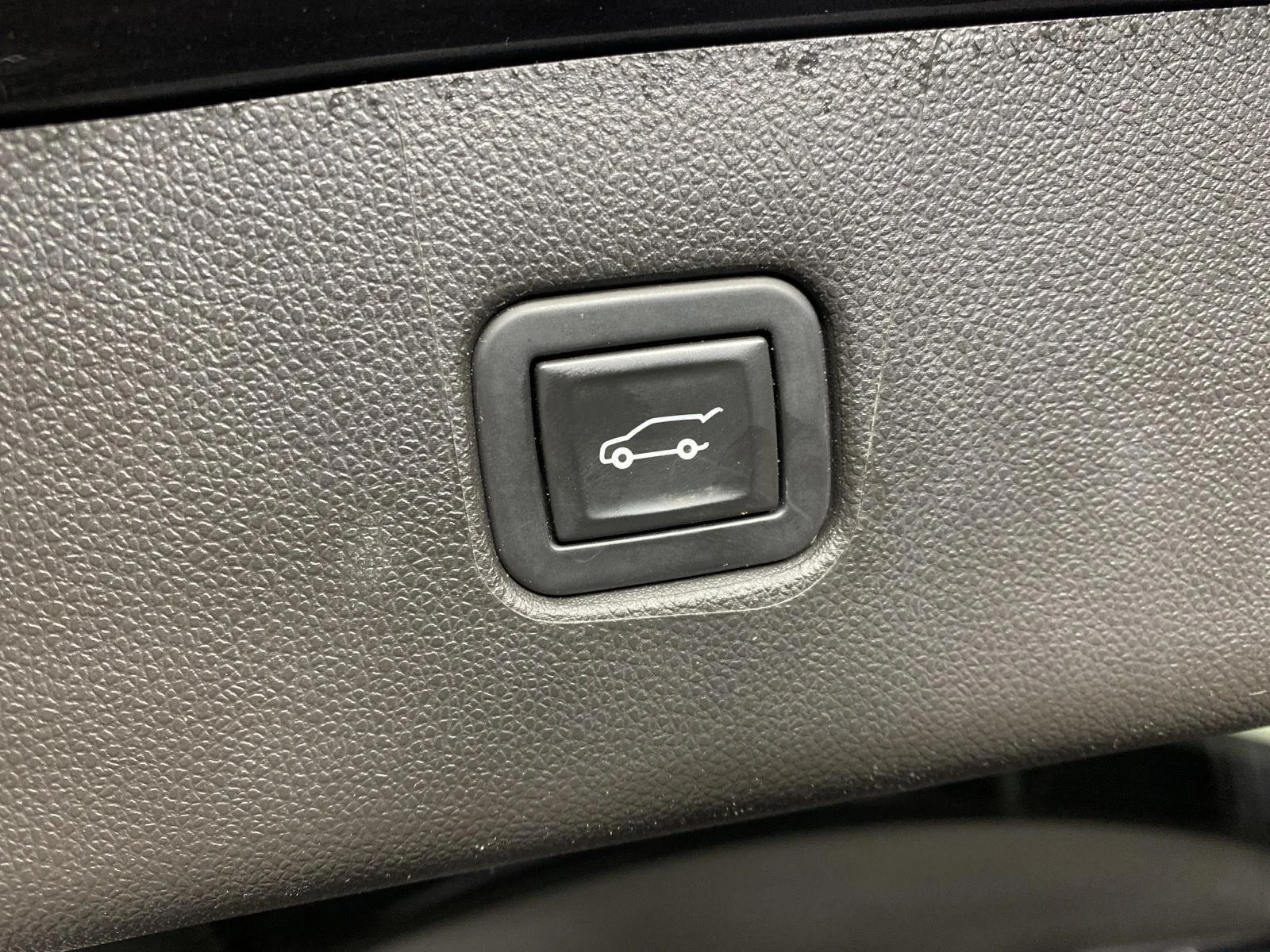 Used 2021 IRON GRAY METALLIC Chevrolet LT image 26