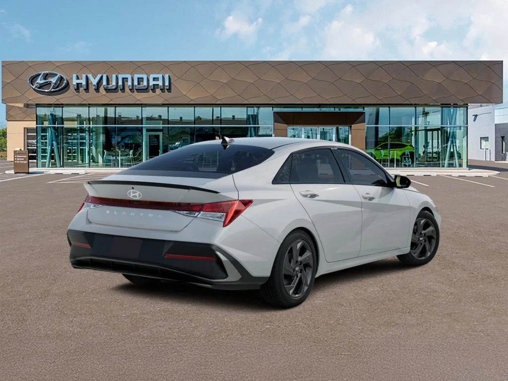 New 2026 White Hyundai SEL Sport Plus image 5