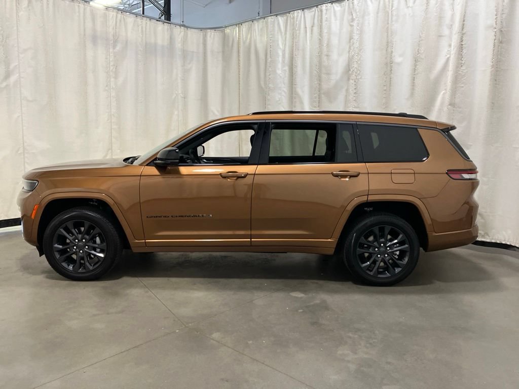 New 2026 Copper Shino Metallic Clear-Coat Exterior Paint Jeep Limited Reserve image 24