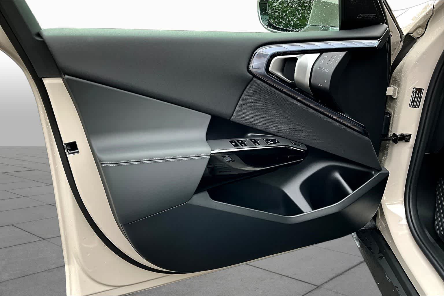 New 2026 Dune Grey Metallic BMW 30 xDrive image 10