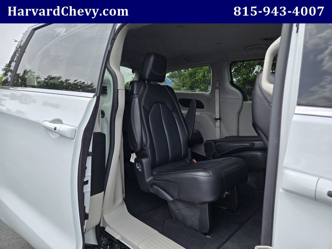2023 Chrysler Pacifica Touring L - Photo 39