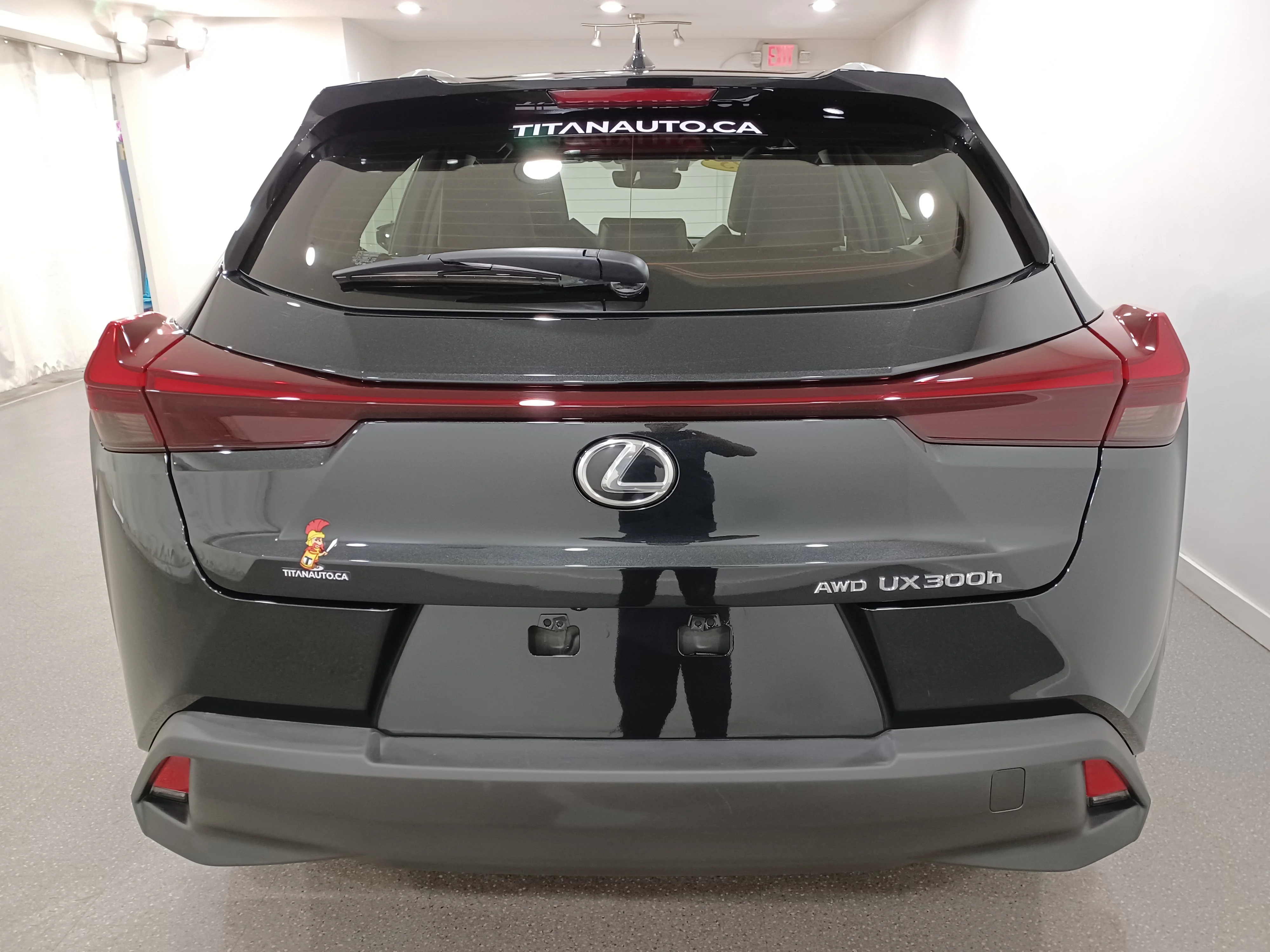 Used 2025 Caviar Lexus 300h Hybrid AWD*Adaptive Cruise | Cooled Leather | Sunroof | Htd Wheel | Lane Keep Assist image 26