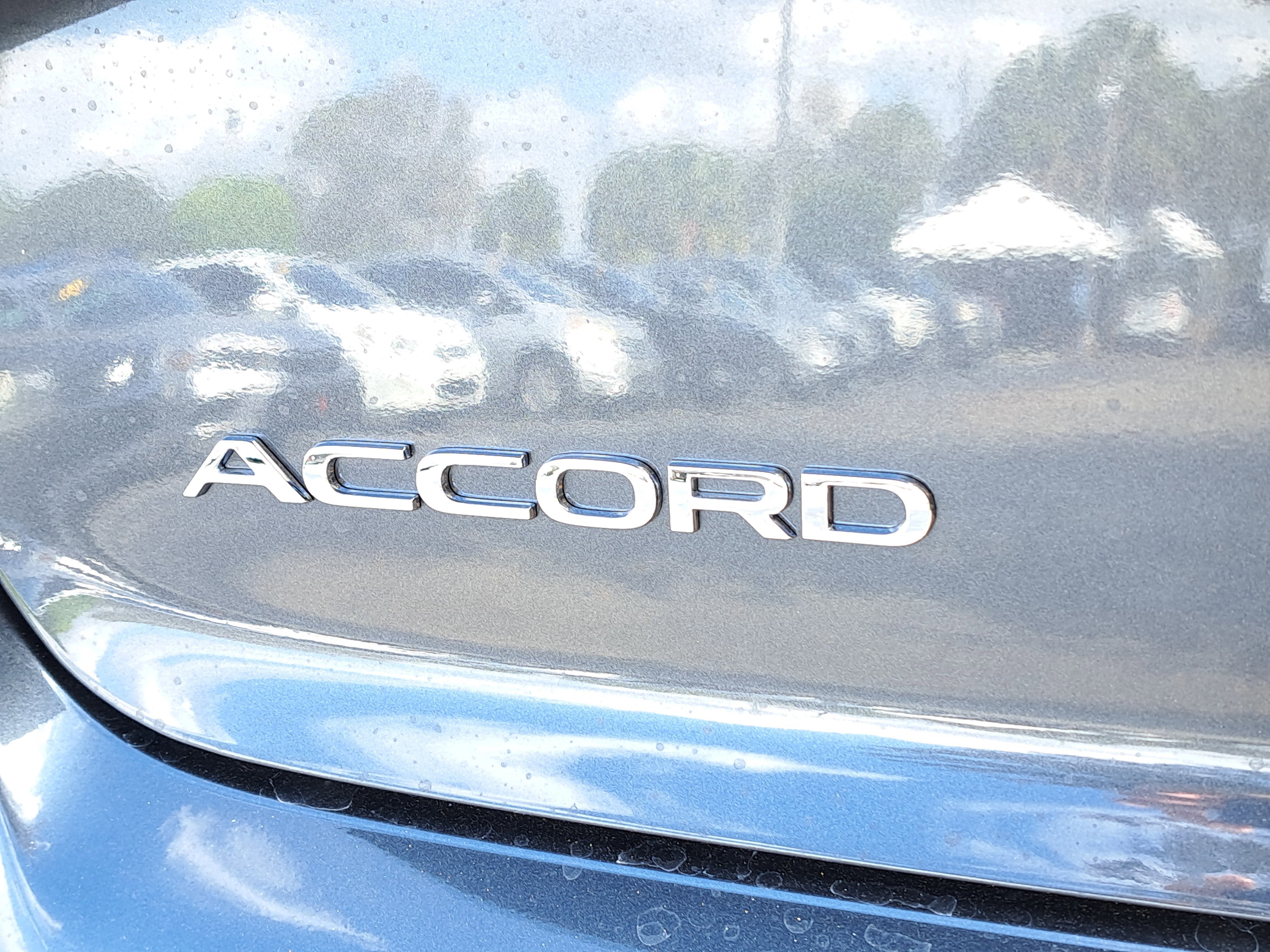 New 2026 Meteorite Gray Metallic Honda SE image 8