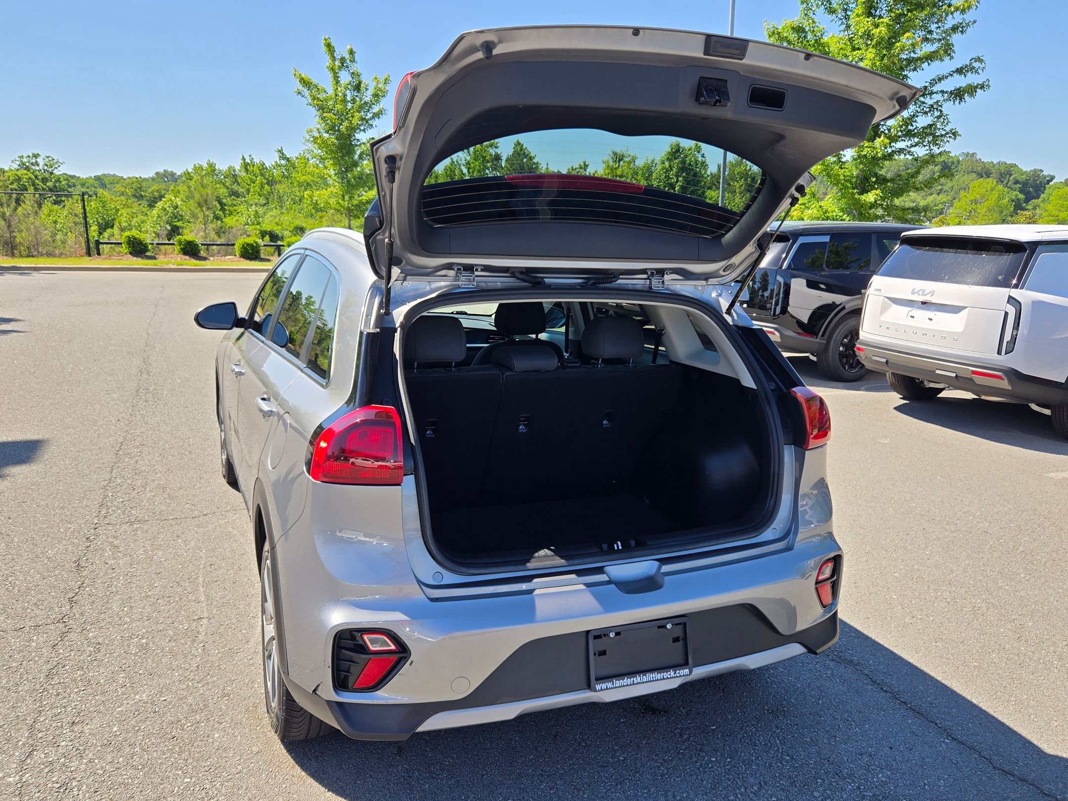 Used 2022 Steel Gray Kia LX image 18