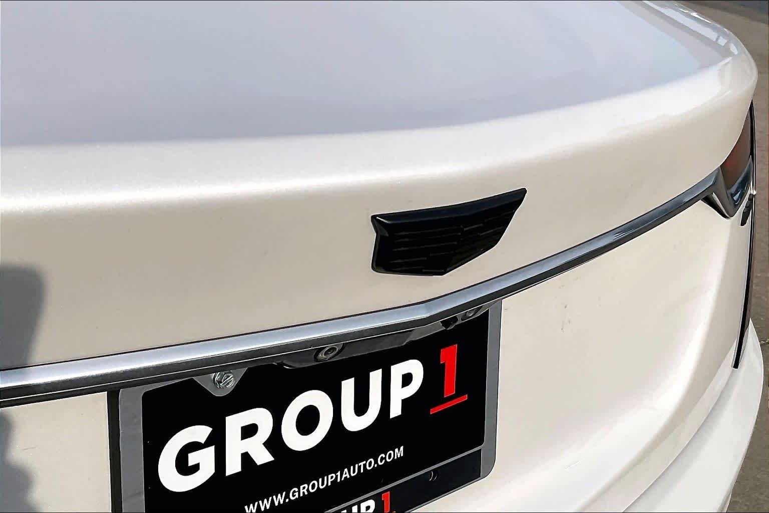 Used 2020 Crystal White Tricoat Cadillac Premium Luxury image 30