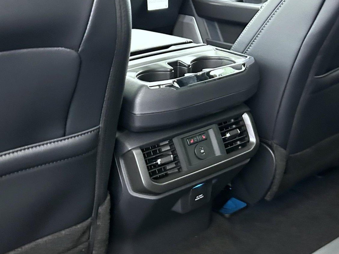 New 2026 Oxford White Ford Lariat image 21