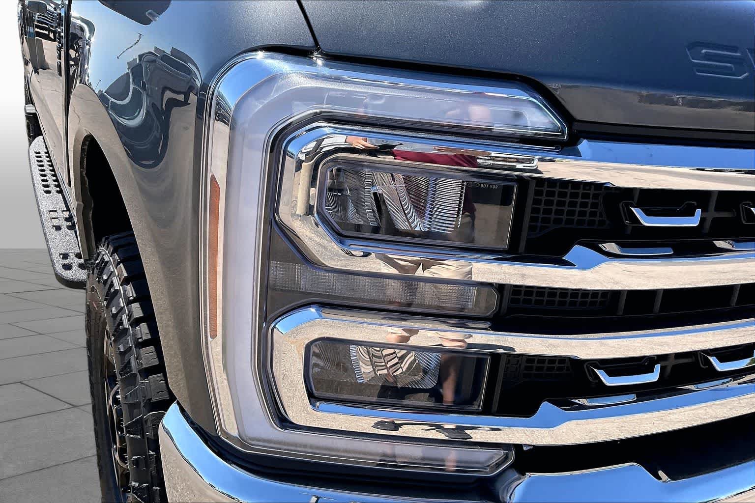 New 2026 Carbonized Gray Metallic Ford F-250® Lariat® image 13