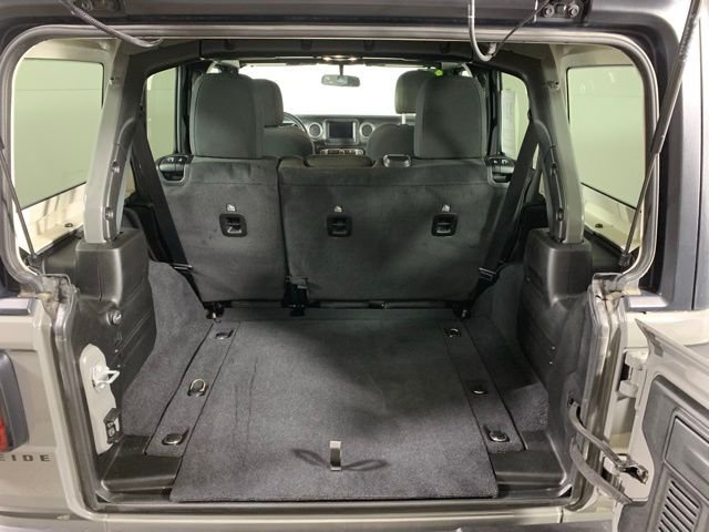 Used 2021 Gray Jeep Unlimited Sahara image 27