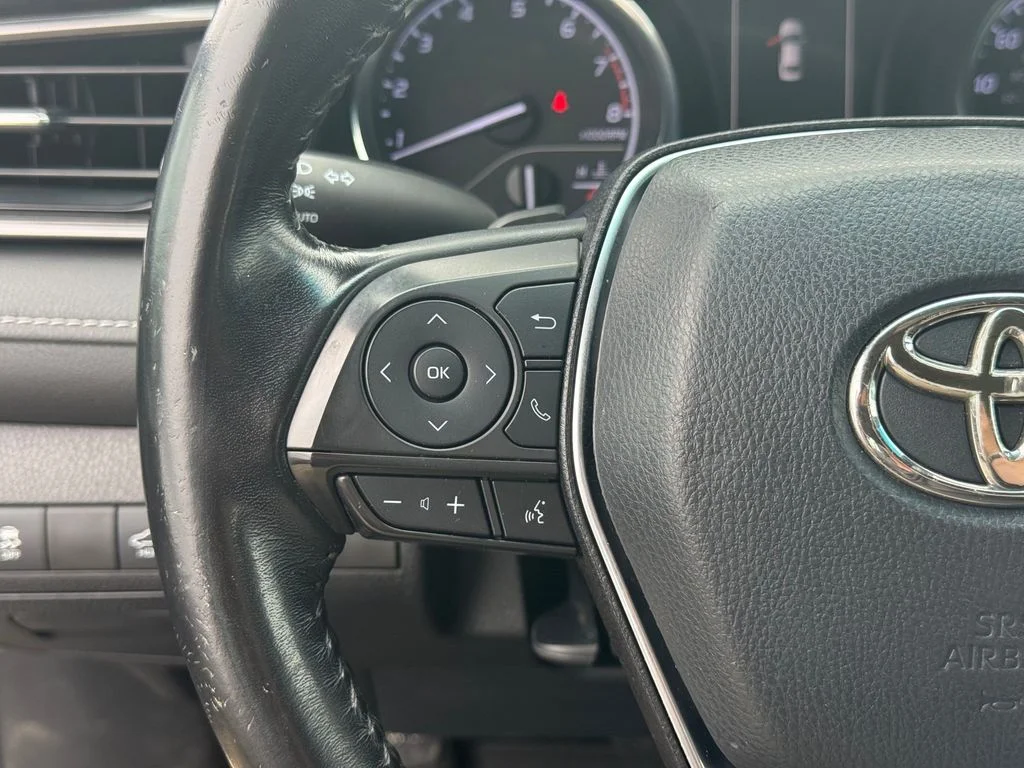 Used 2020 Gray Toyota SE image 12