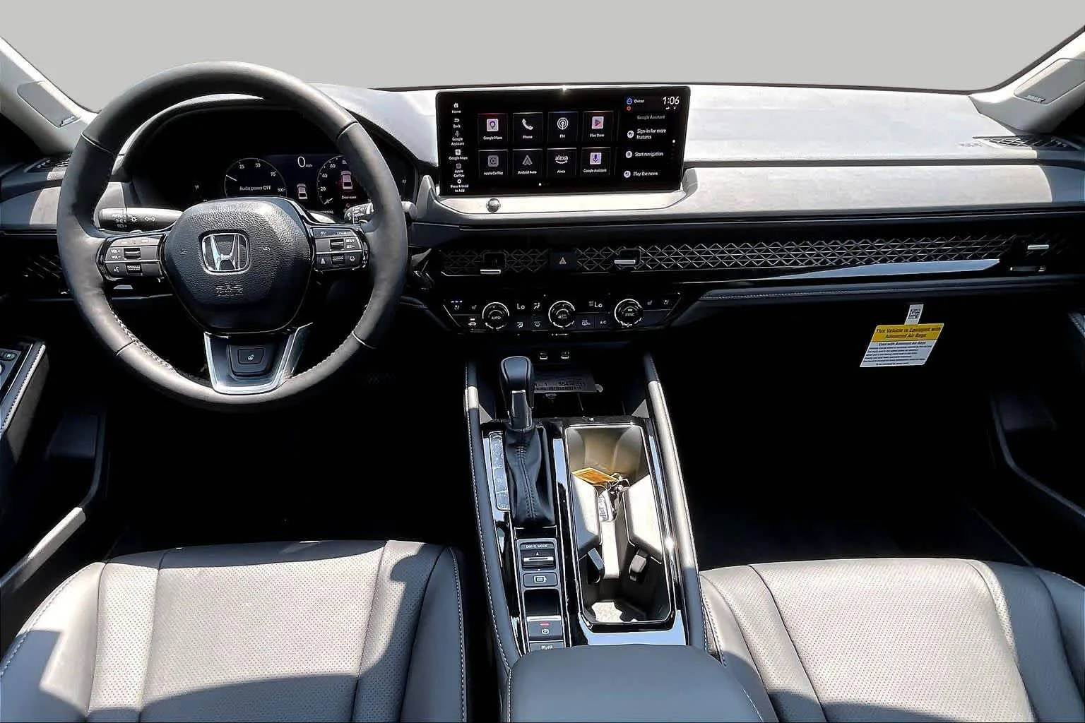 New 2026 Urban Gray Pearl Honda Touring image 5