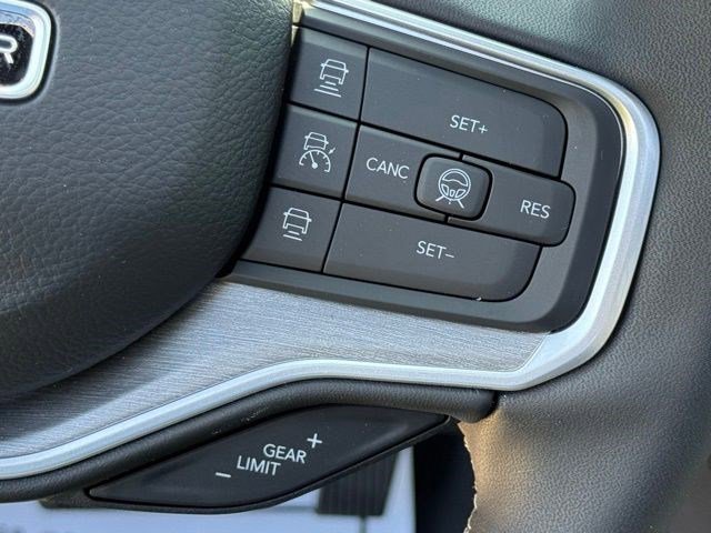 New 2026 High Gloss Black Jeep Limited Reserve image 19