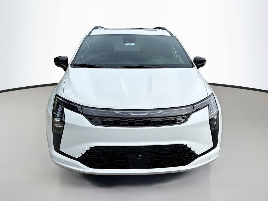 New 2027 Bright White Clear-Coat Exterior Paint Chrysler Limited image 2