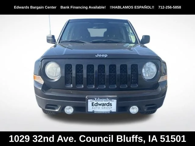 Used 2014 Black Jeep Latitude image 2