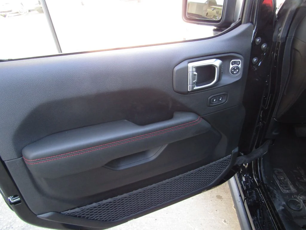 New 2026 Black Clearcoat Jeep Rubicon X image 22
