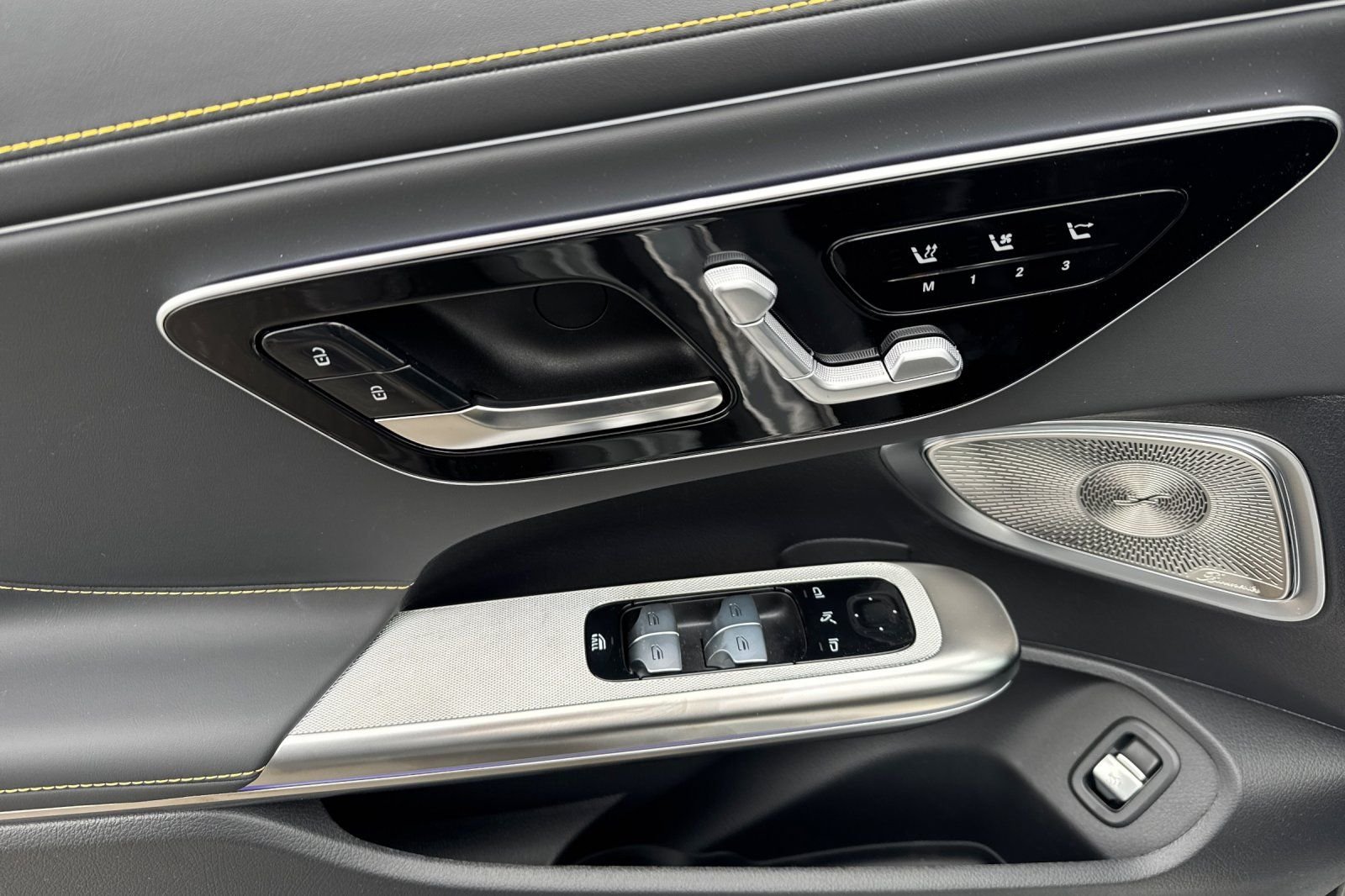 New 2026 MANUFAKTUR Alpine Grey Mercedes-Benz CLE 53 AMG® image 13